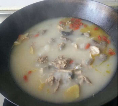 家常鸡汤的做法