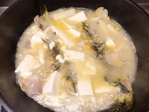 昂刺鱼豆腐汤的做法