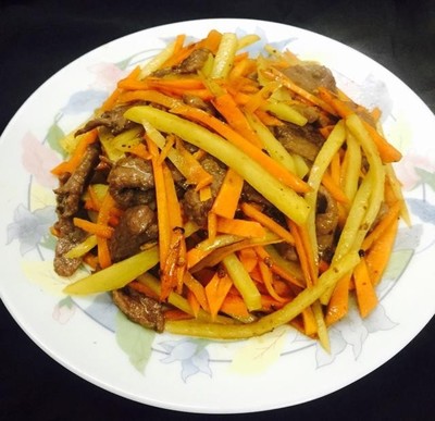 土豆炒牛肉怎么炒