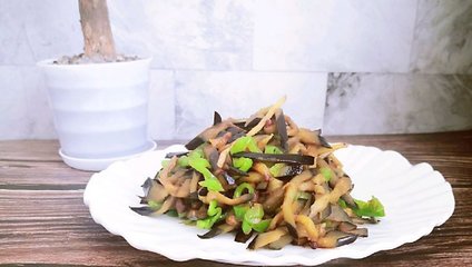 茄子炒青椒的做法