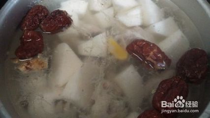 猪蹄炖山药的做法