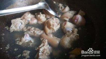 猪蹄炖山药的做法