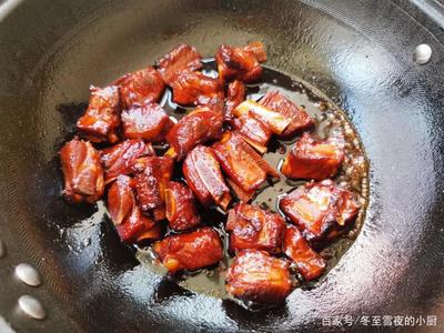排骨炒糖色