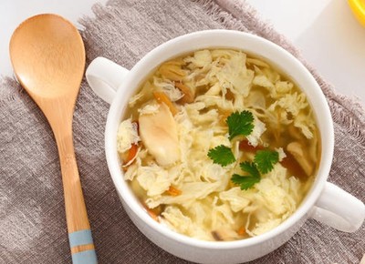 鸡腿能炖汤吗