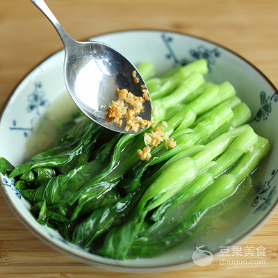 菜芯的做法