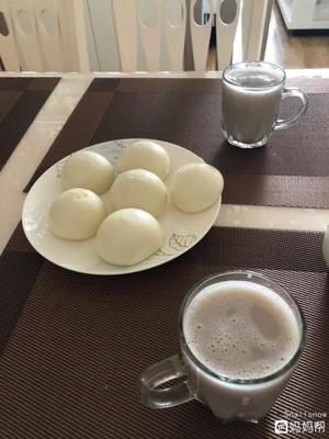 豆浆能和鸭蛋一起吃吗