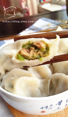 青椒猪肉馅饺子的做法