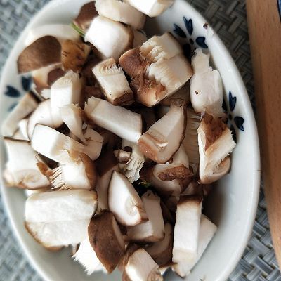 香菇和鱼能一起吃吗