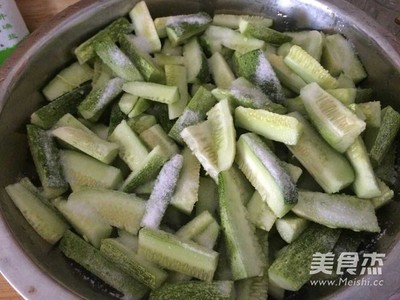 腌黄瓜的家常做法