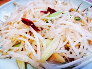 素炒绿豆芽的做法