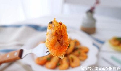 虾和蛋黄可以一起吃吗