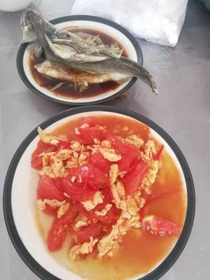 西红柿鲈鱼相克