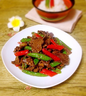 杭椒牛柳家常的做法