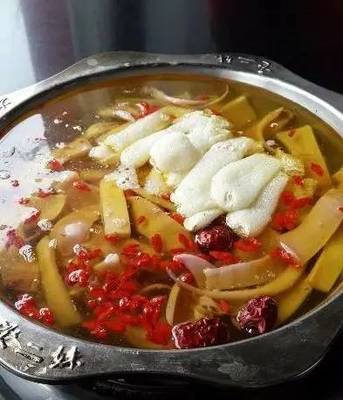 鱿鱼鸡汤