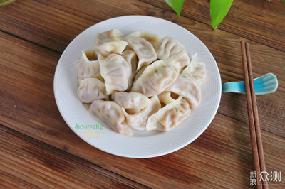 白菜猪肉饺子的做法