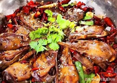 麻辣鸭头的做法及配料