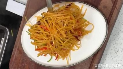 酸辣土豆丝凉拌的做法