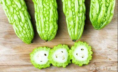 苦瓜相克食物