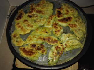 韭菜鸡蛋锅贴的做法
