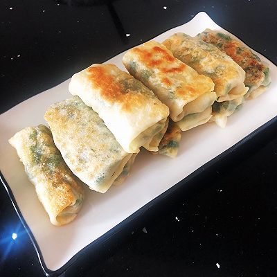 韭菜鸡蛋锅贴的做法
