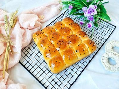 蜂蜜脆底小面包的做法