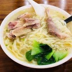鸡汤手擀面