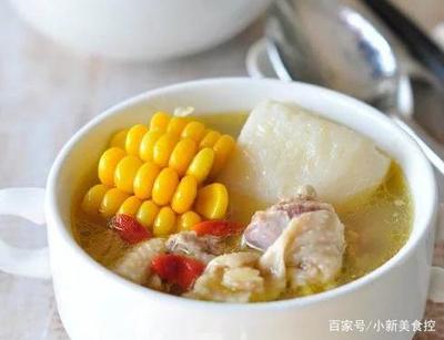 玉米炖鸡汤
