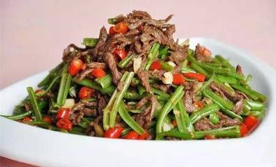 芹菜小炒肉