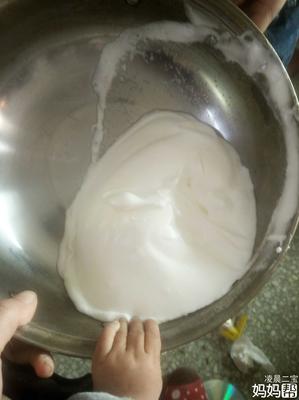蛋清怎么打成奶油状