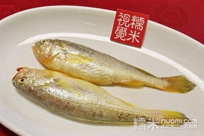 温州葱油黄鱼的做法