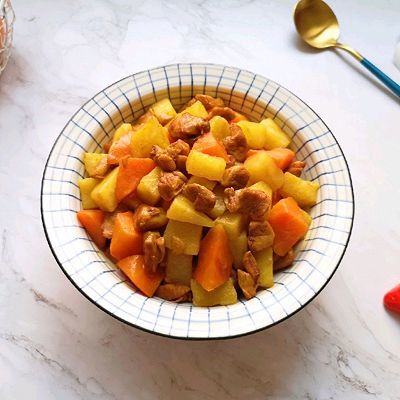 鸡肉咖喱土豆的做法