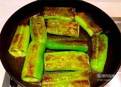油焖青椒的做法