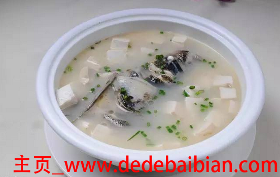 鱼骨豆腐汤的做法
