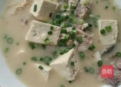 鱼骨豆腐汤的做法