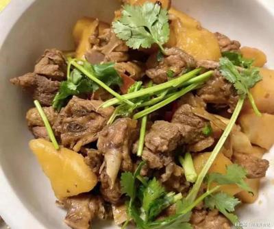 四川土豆烧鸡的做法
