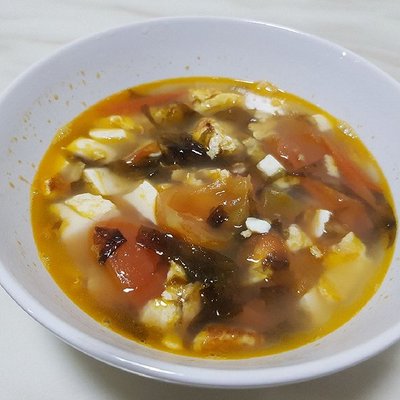 西红柿豆腐汤的做法