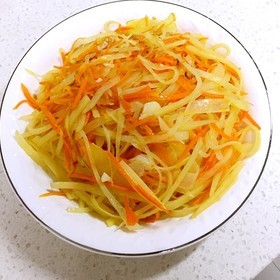 土豆能和胡萝卜一起炒吗