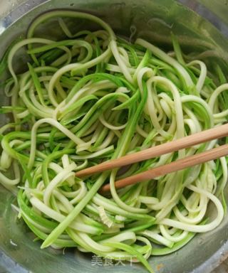 西葫芦凉拌的做法大全