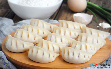 猪肉萝卜饺子
