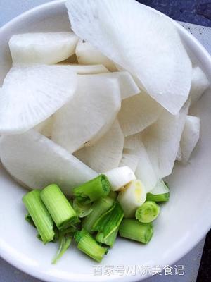 白萝卜炒豆腐