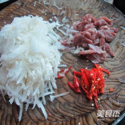 白萝卜炒肉怎么炒好吃