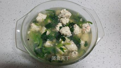 菠菜丸子汤的做法