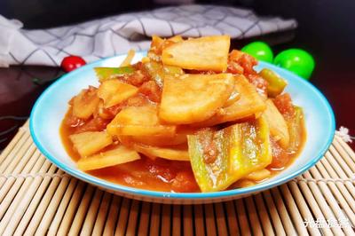 土豆片炒西红柿