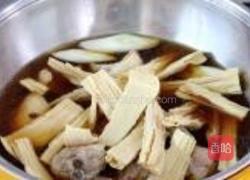 广东式腐竹焖鸭的做法