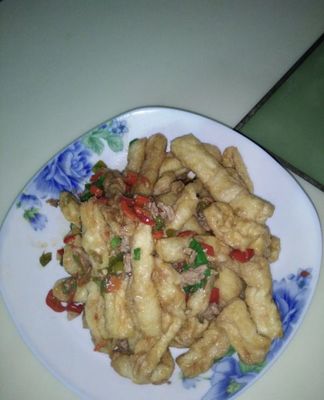 辣椒炒面筋的家常做法