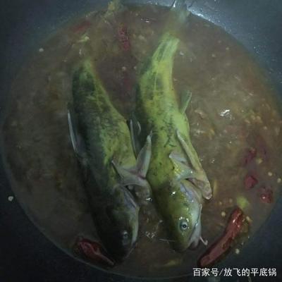 酱炖嘎鱼的做法