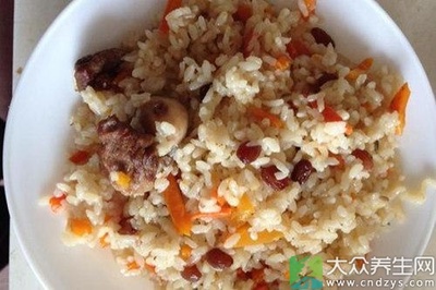 羊肉手抓饭的正宗做法