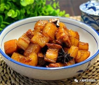 五花肉烧萝卜的做法