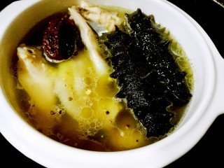 海参煲汤放些什么材料