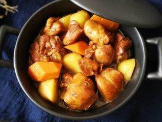 土豆炖鸡心的做法